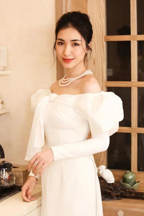 ca sĩ Hòa Minzy, sao Việt