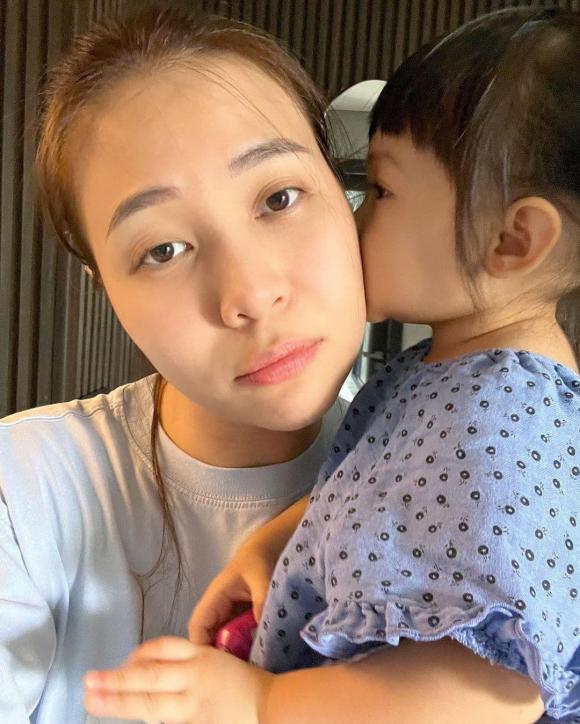nữ ca sĩ đàm thu trang,doanh nhân cường đô la,sao Việt