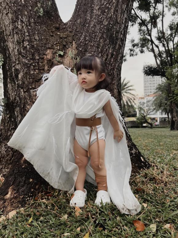 đông nhi, ông cao thắng, sao việt, con gái đông nhi 