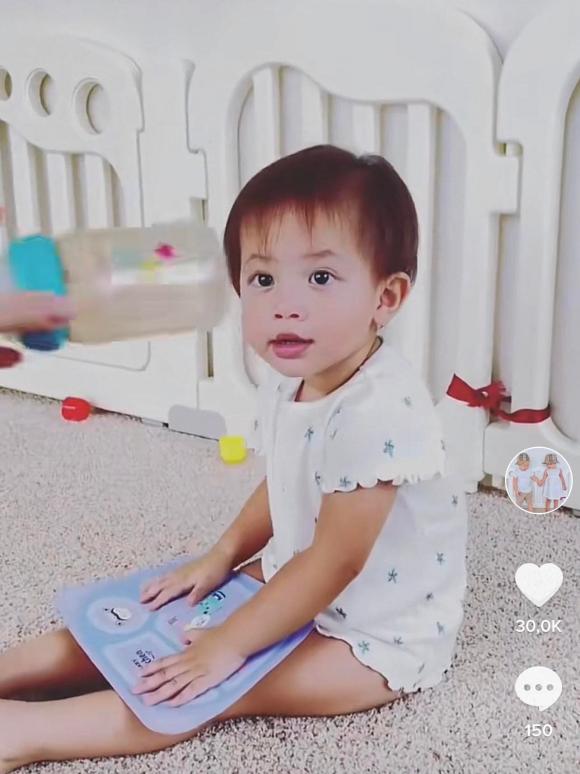 ca sĩ Hồ Ngọc Hà,diễn viên Kim Lý,cặp sinh đôi của Hà Hồ,sao Việt