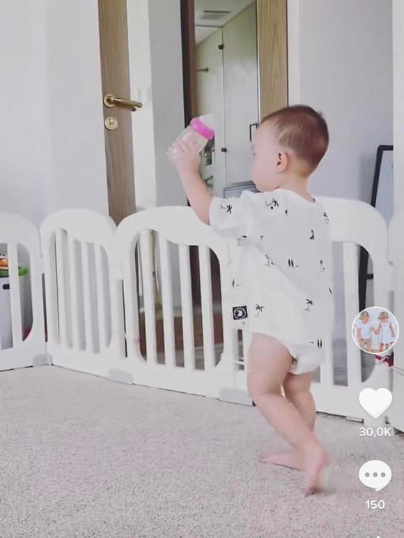 ca sĩ Hồ Ngọc Hà,diễn viên Kim Lý,cặp sinh đôi của Hà Hồ,sao Việt