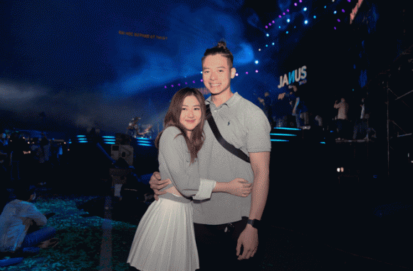 1_Fanny Trần - Vũ Thịnh_resize.png 2 Janus Campus Tour, Vũ Thịnh - Fanny Trần, Changmie, Trí thịt boà, giới trẻ