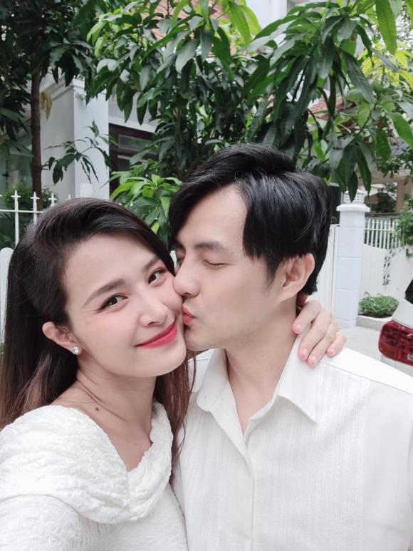 Đông Nhi, Sao Việt, Ông Cao Thắng, Nữ ca sĩ