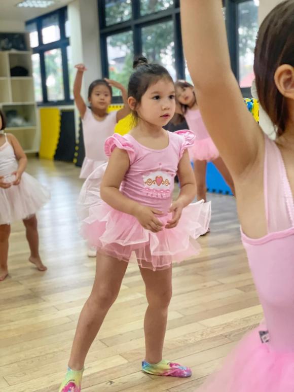 siêu mẫu hà anh, sao việt 
