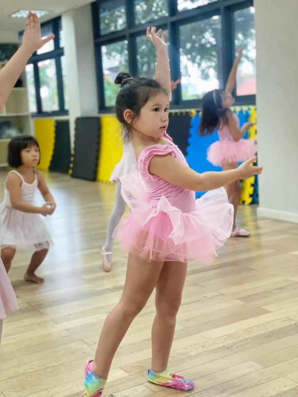 siêu mẫu hà anh, sao việt 