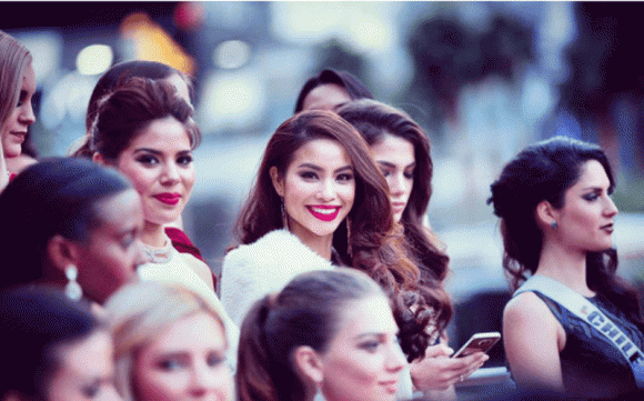 hoa hậu phạm hương, Miss Universe 2015, sao việt