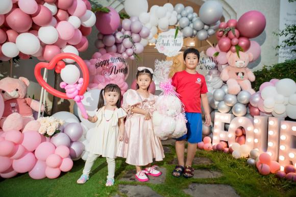 nữ hoàng sắc đẹp Ngọc Duyên,sao Việt