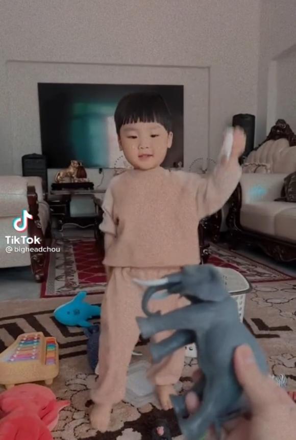 con trai hòa minzy, sao việt 