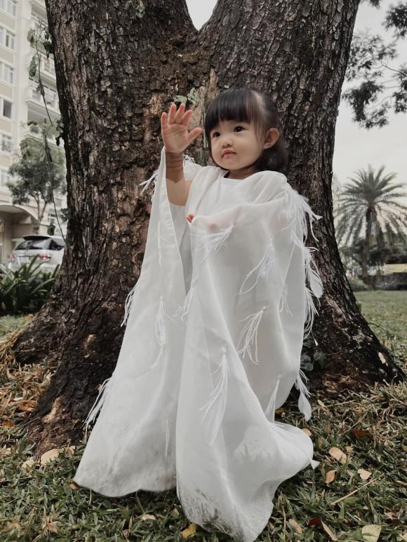 ca sĩ Đông Nhi,sao Việt,con gái Đông Nhi