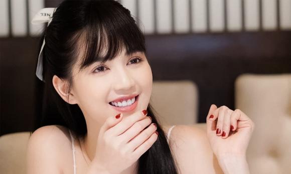 Nữ hoàng nội y ngọc trinh,nữ hoàng nội y Ngọc Trinh gợi cảm,sao Việt