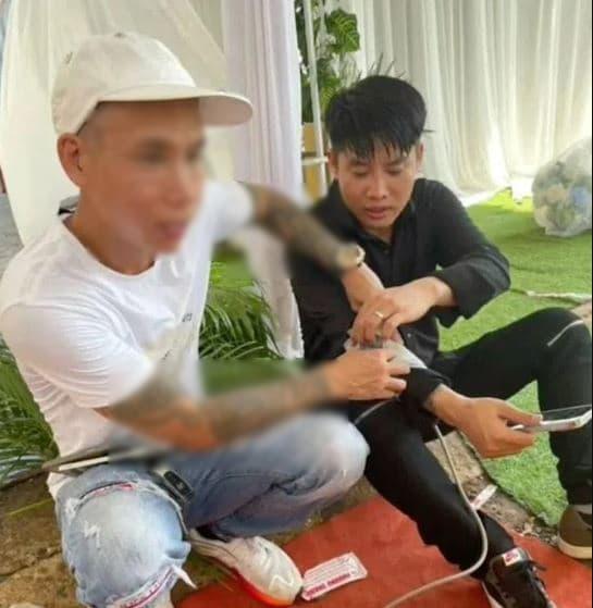 chú rể, chú rể được trao vàng, của hồi môn, giới trẻ 