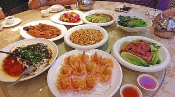 kỹ năng giao tiếp, giao tiếp nơi công sở, giao tiếp trong các bữa tiệc