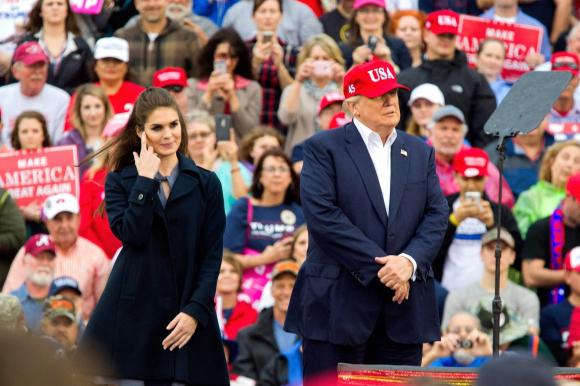 Hope Hicks, trợ lý tổng thống Trump, Trump, tổng thống Trump, trợ lý  Hope Hicks