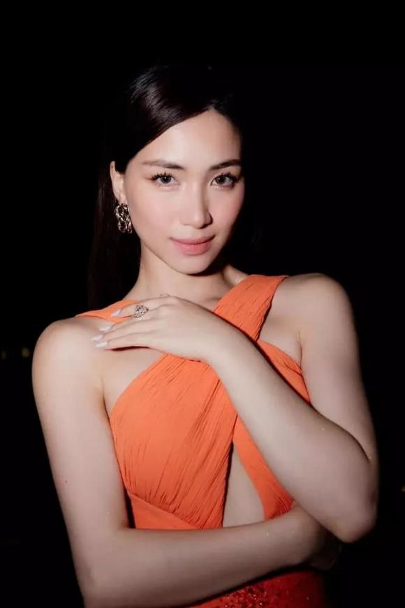 ca sĩ Hòa Minzy, hoa hậu Đỗ Thị Hà, sao Việt