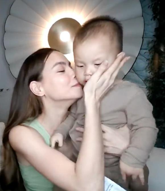 ca sĩ Hồ Ngọc Hà,nữ ca sĩ hồ ngọc hà,cặp song sinh của Hà Hồ,sao Việt
