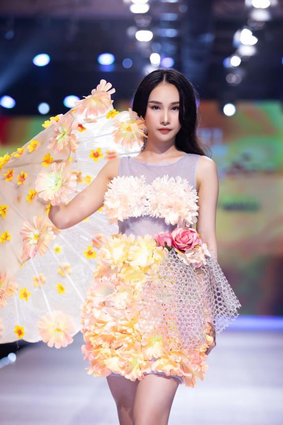 NTK-Tommy-Nguyen-55 (1).jpg 3 NTK Tommy Nguyễn, BST Giấc mơ hoa, Show Angel Night