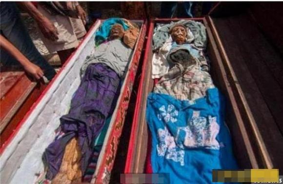 tử thi, tục lệ mai táng, Indonesia, chuyện lạ