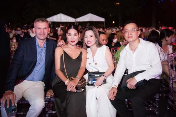 Hoa khôi Hương Hoàng, Đàm Vĩnh Hưng, sao việt