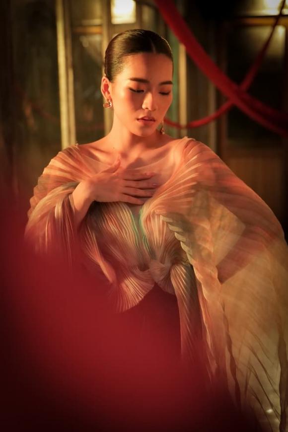 trini-125 (1).jpg 0 ca sĩ Trini, Lưu Tuyết Trinh, MV Hoang mang