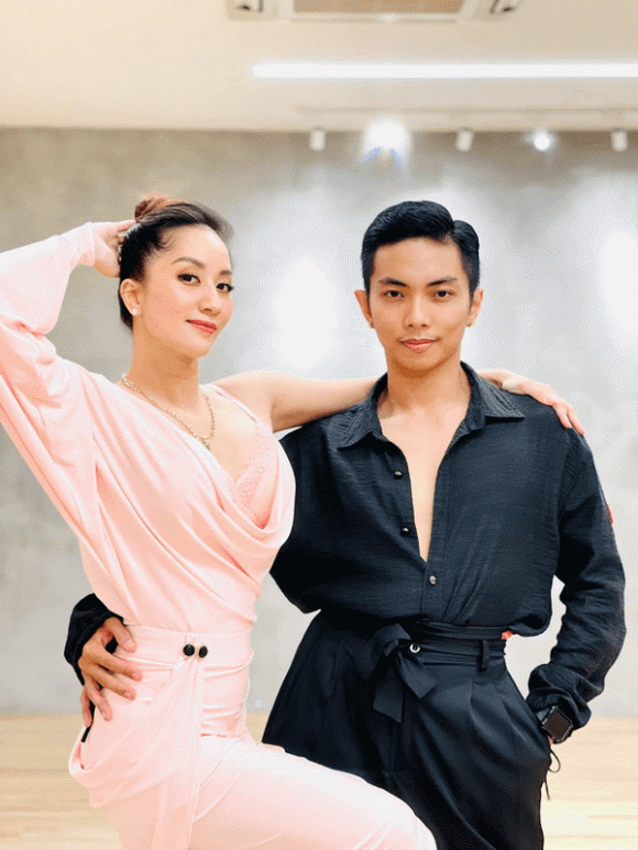 Phan Hiển, Sao Việt, Khánh Thi, Kiện tướng Dancesport