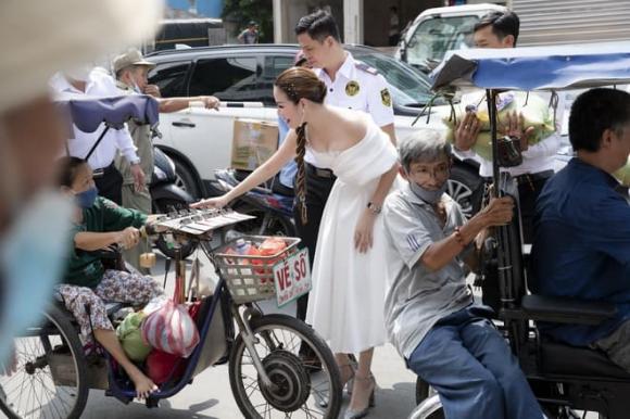 Hoa hậu Bùi Thị Hà, sao việt, tập đoàn bảo vệ Long Hoàng