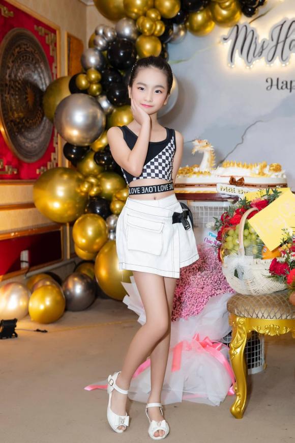 Ruby Gia Hân, Hoa hậu Bùi Thị Hà, giới trẻ