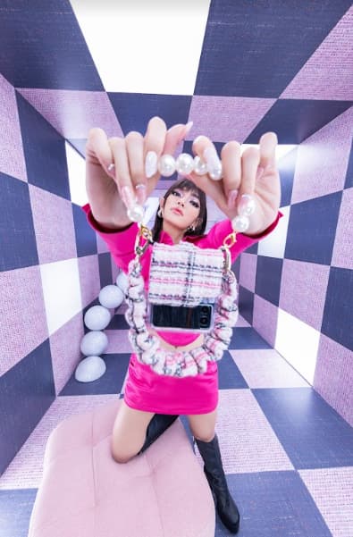 Flex Box, Pang Mỹ Nguyên, Kiệt Quách