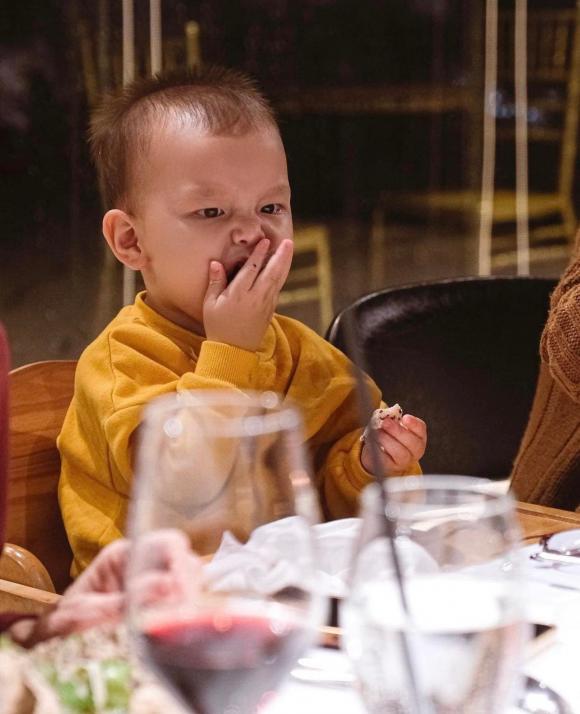 ca sĩ Hồ Ngọc Hà,nữ ca sĩ hồ ngọc hà,diễn viên Kim Lý,sao Việt,cặp song sinh nhà Hà Hồ