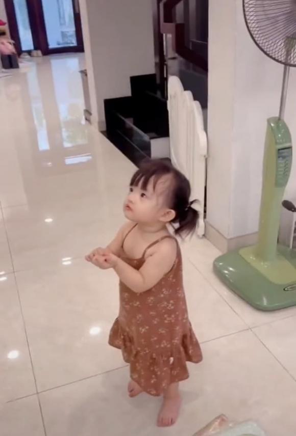 con gái đông nhi, sao việt, đông nhi 