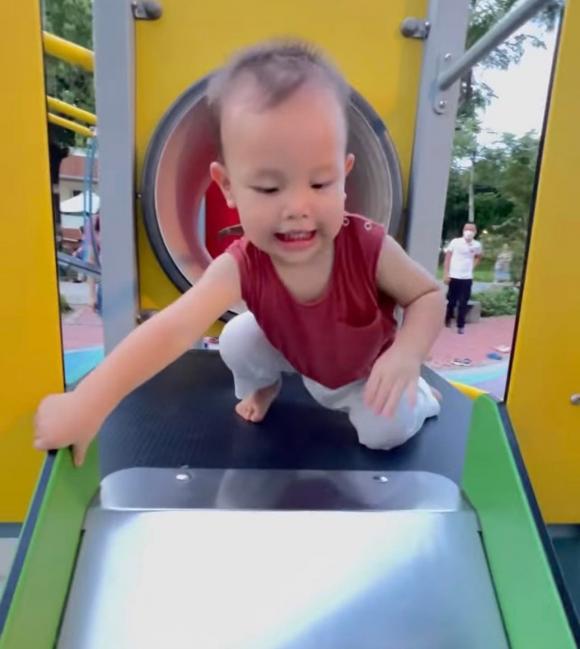 nữ ca sĩ hồ ngọc hà,ca sĩ Hồ Ngọc Hà,diễn viên Kim Lý,sao Việt,cặp sinh đôi của Hà Hồ
