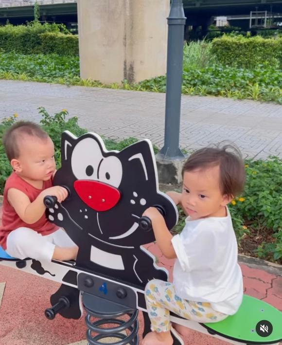 nữ ca sĩ hồ ngọc hà,ca sĩ Hồ Ngọc Hà,diễn viên Kim Lý,sao Việt,cặp sinh đôi của Hà Hồ