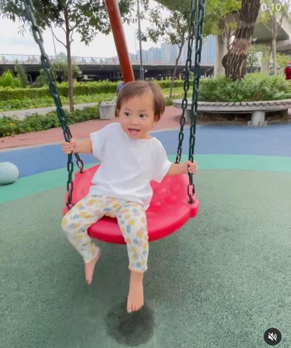 nữ ca sĩ hồ ngọc hà,ca sĩ Hồ Ngọc Hà,diễn viên Kim Lý,sao Việt,cặp sinh đôi của Hà Hồ