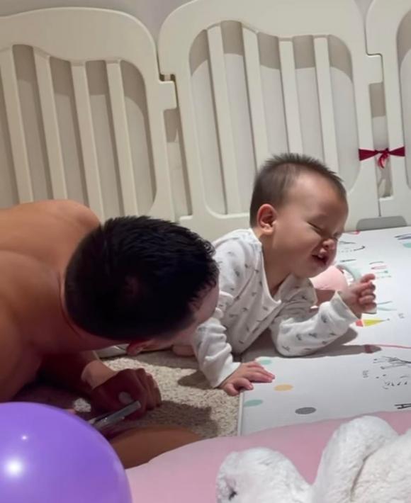 nữ ca sĩ hồ ngọc hà,ca sĩ Hồ Ngọc Hà,diễn viên Kim Lý, sao Việt, cặp song sinh của Hà Hồ