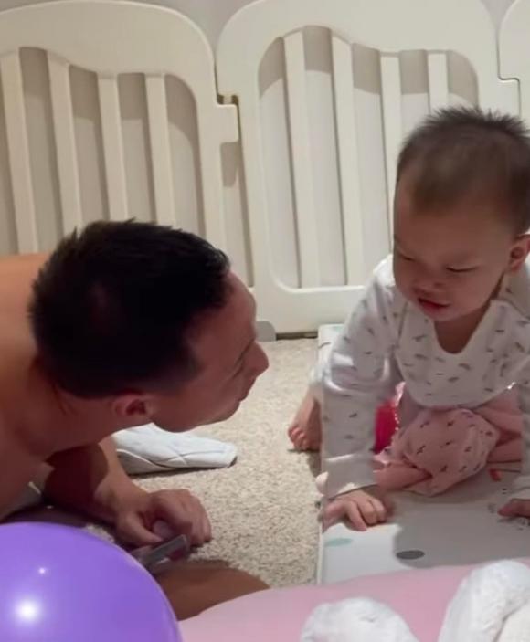 nữ ca sĩ hồ ngọc hà,ca sĩ Hồ Ngọc Hà,diễn viên Kim Lý, sao Việt, cặp song sinh của Hà Hồ