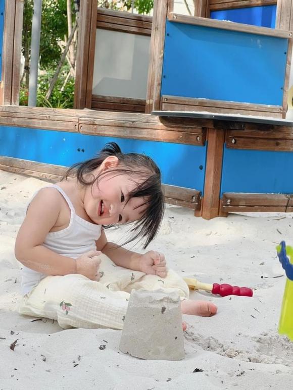 con gái đông nhi, sao việt, winnie 