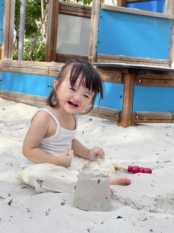 đông nhi, sao việt, con gái đông nhi, winnie 