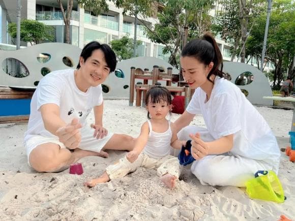 đông nhi, sao việt, con gái đông nhi, winnie 
