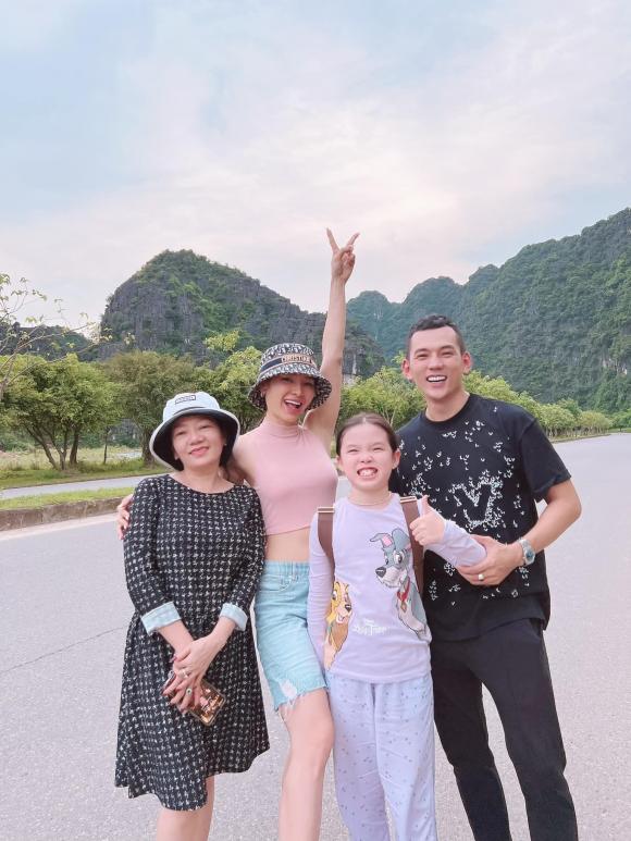 diễn viên Phương Trinh Jolie,ca sĩ Phương Trinh Jolie,diễn viên Lý Bình,sao Việt