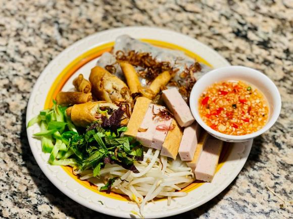 bánh cuốn, cách làm bánh cuốn, cách làm bánh cuốn bằng chảo 