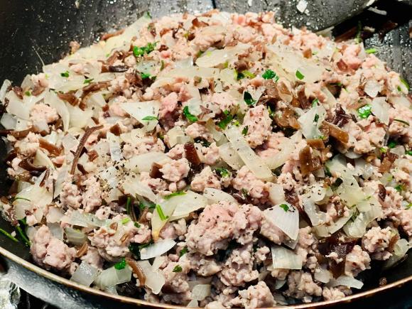 bánh cuốn, cách làm bánh cuốn, cách làm bánh cuốn bằng chảo 