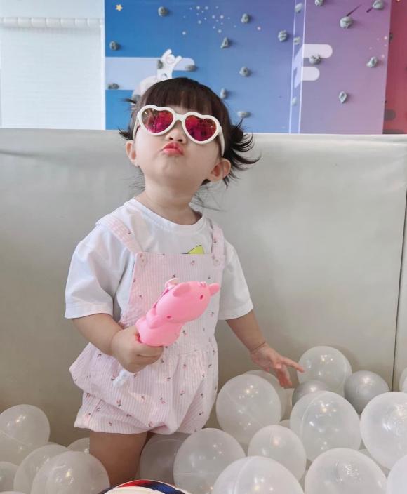 con gái đông nhi, winnie, sao việt 