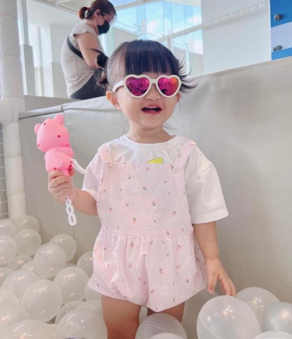 con gái đông nhi, winnie, sao việt 
