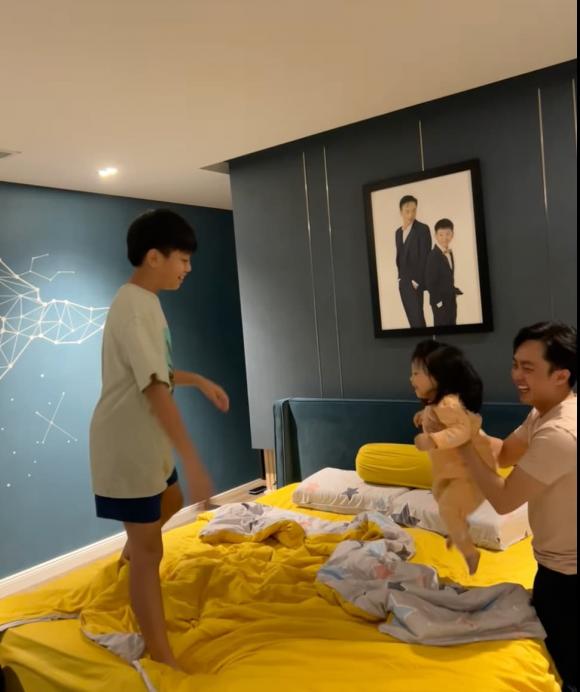 doanh nhân cường đô la,nữ ca sĩ đàm thu trang,con của Cường Đô La,sao Việt