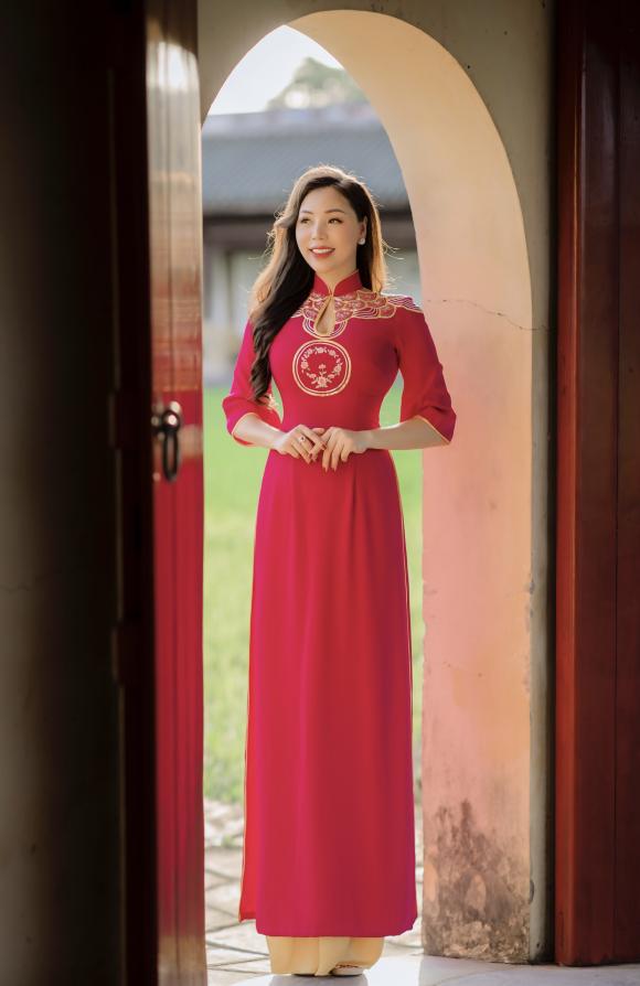 img_3308-ngoisaovn-w700-h1079 0 Á hậu Kathy Hương,Á hậu Áo dài Kathy Hương,Á hậu Áo dài 2019