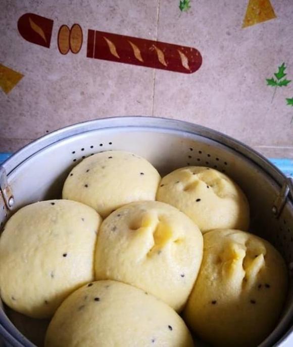 bánh mè đen, bánh ngô, món ngon mỗi ngày