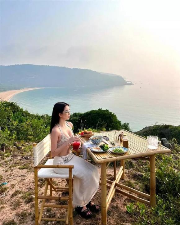 Nữ hoàng nội y ngọc trinh,nữ hoàng nội y Ngọc Trinh gợi cảm,sao Việt