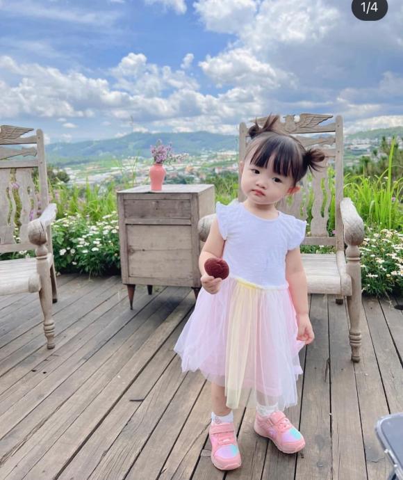 đông nhi, ông cao thắng, sao việt 