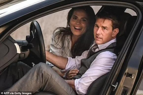 Tom Cruise chia tay bạn gái, Tom Cruise, sao Hollywood