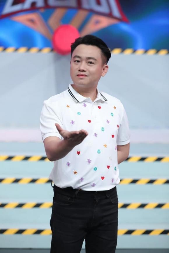 nghệ sĩ Hoàng Phi, nghệ sĩ Hữu Tín, sao Việt
