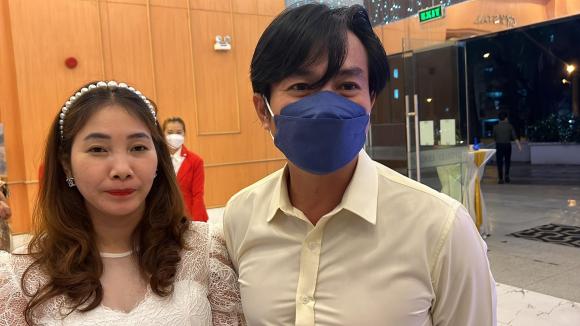 Đám cưới Hồ Bích Trâm: Cô dâu mũm mĩm hơn khi mang bầu, Khả Như nổi bật với đầm cắt xẻ cùng dàn sao Việt nô nức đến dự